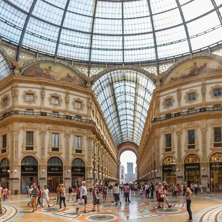 Flora - Le Dimore Del Duomo Апартаменты *